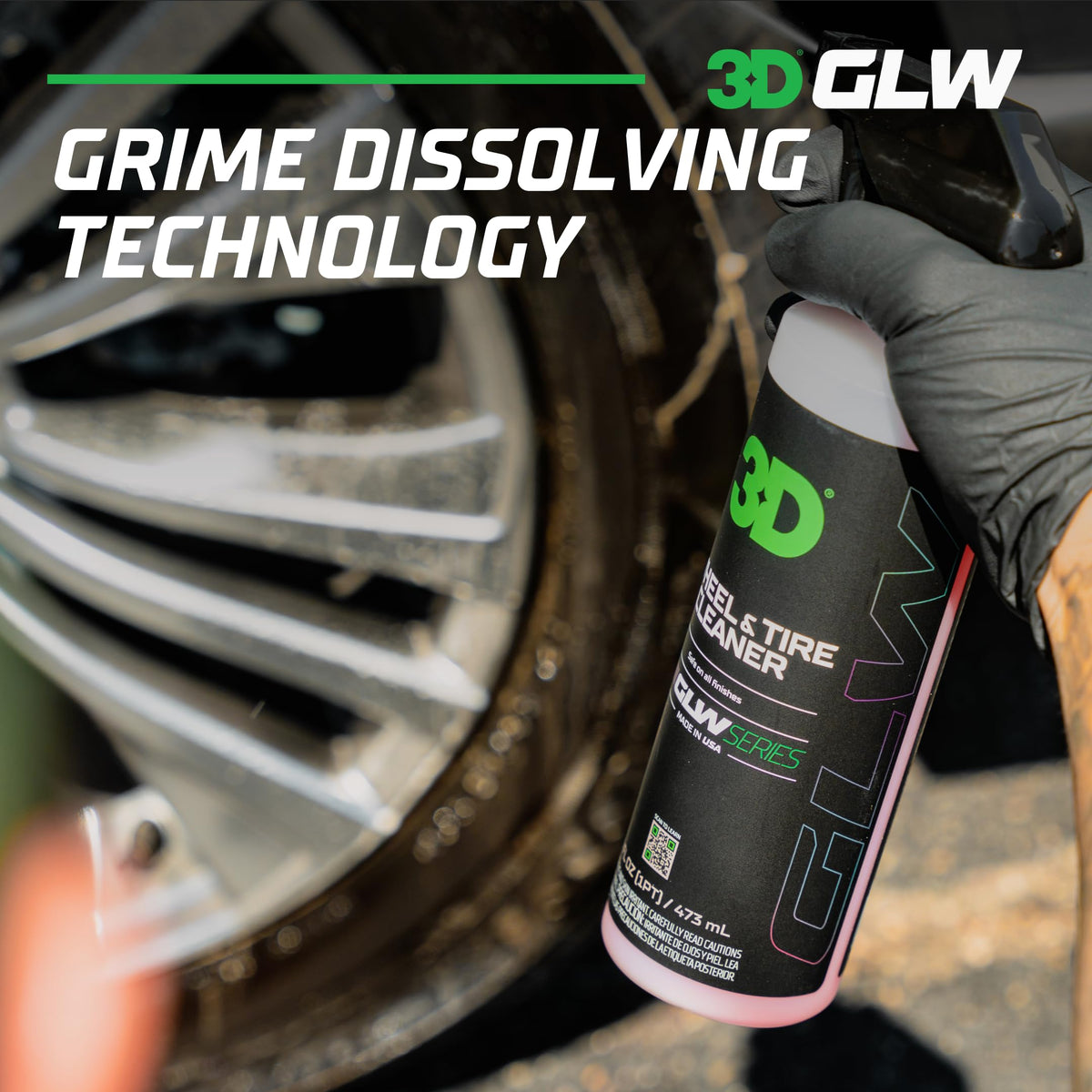 3D GLW cleaning tire sidewall, restores deep black appearance