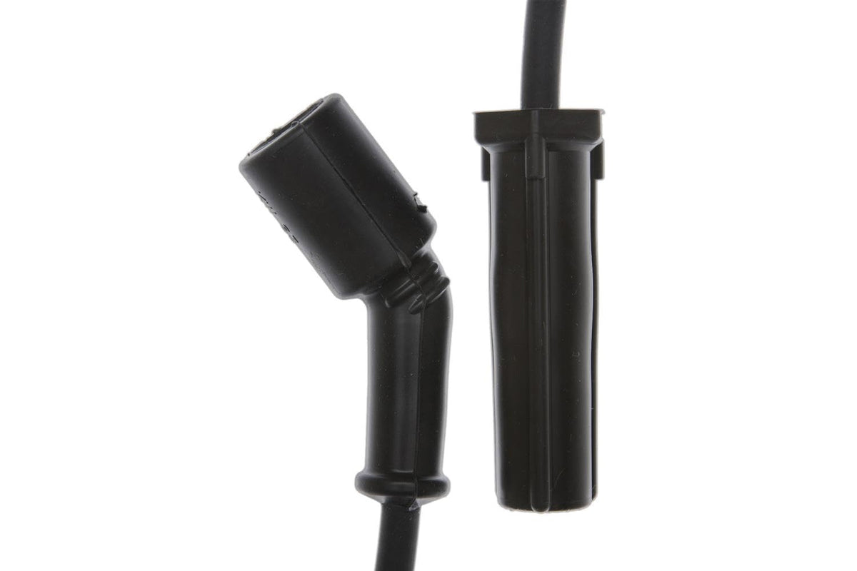 ACDelco 9748UU close-up of boot and terminal highlighting corrosion resistance