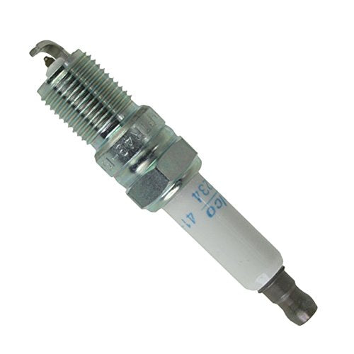 AC Delco spark plug installed in engine cylinder head demonstrating correct fit and reliable ignition