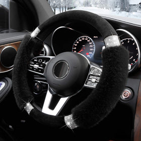 Achiou plush faux fur texture close-up, soft touch for comfortable steering