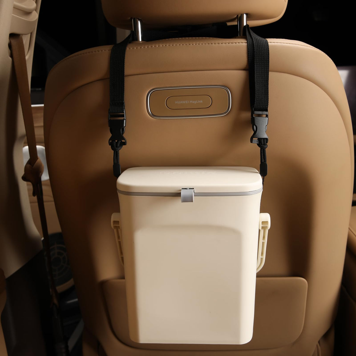ACIOOCO used as cooler and storage showcases versatile travel utility