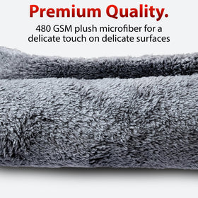 Adam's edgeless towel detail showing smooth border and scratch-free benefit