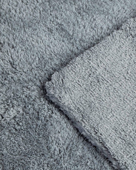 Adam's Borderless grey used on car paint illustrating safe, scratch-free buffing