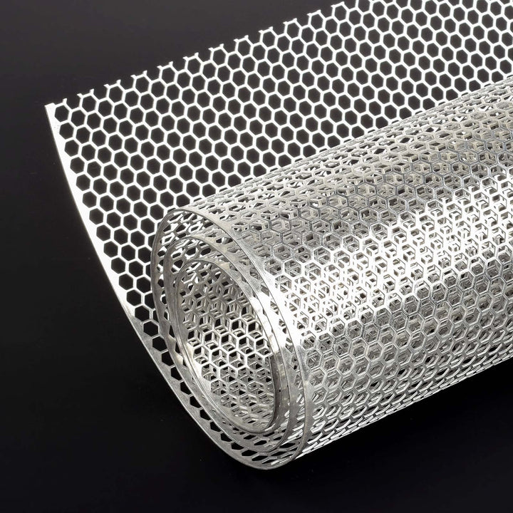 AggAuto front view of full 40x13 silver grill mesh showing protective coverage