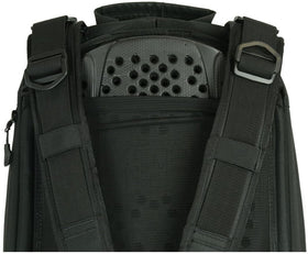 Alpinestars back panel and straps with magnetic closure for comfortable weight distribution