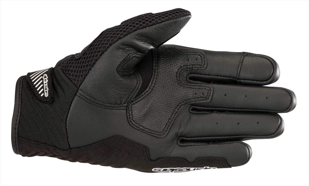 Alpinestars SMX-1 Air V2 mesh close-up highlighting breathable panels and ventilation benefit