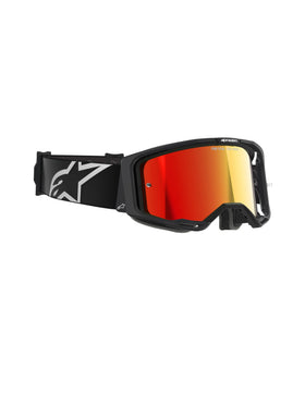Alpinestars Vision 8 lens close-up highlighting hard-coated polycarbonate for scratch resistance