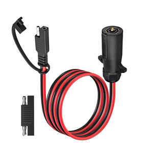 AMAKE Groovely front 7-pin plug showing secure connection and durable housing