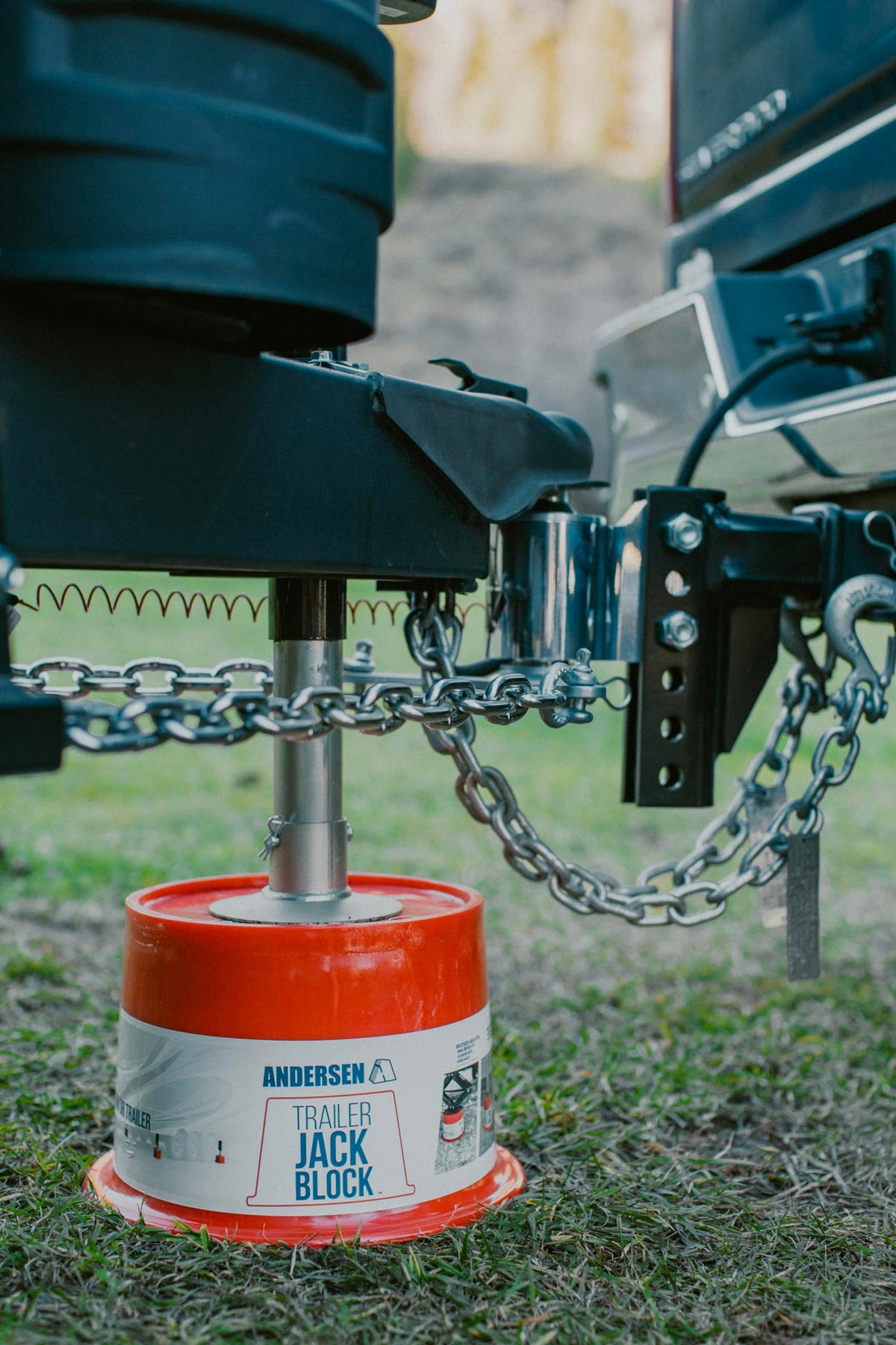 Andersen Hitches lifestyle image at campsite showing stable, level trailer setup