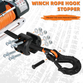 Aomifunny rope being used to recover an ATV, demonstrates real-world recovery benefit