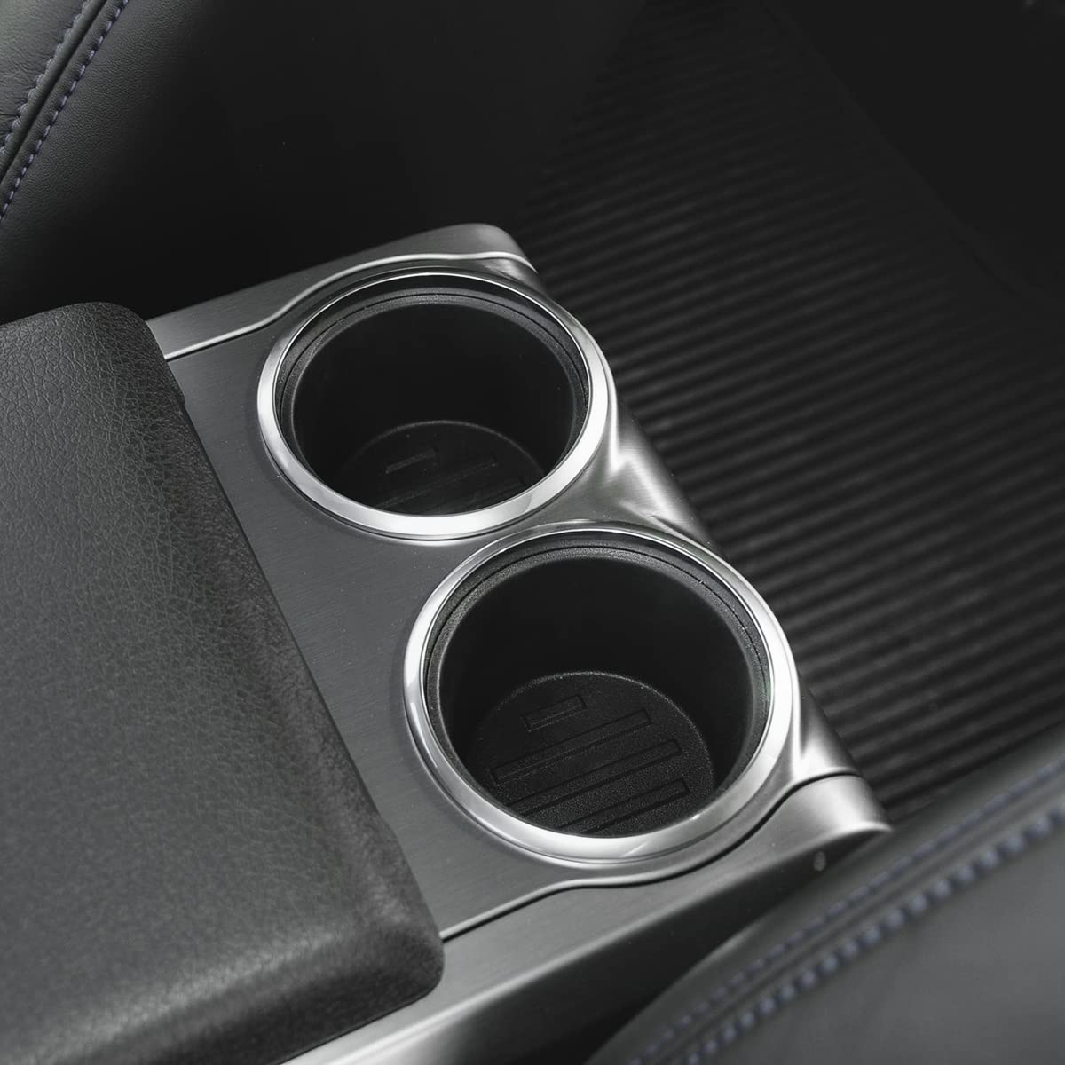 AOTEMILK side profile illustrating flexible, snug fit