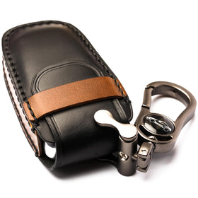 APEKUU close-up of cowhide leather texture demonstrating durable finish