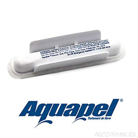 Aquapel single‑use applicator closeup showing applicator tip for precise application