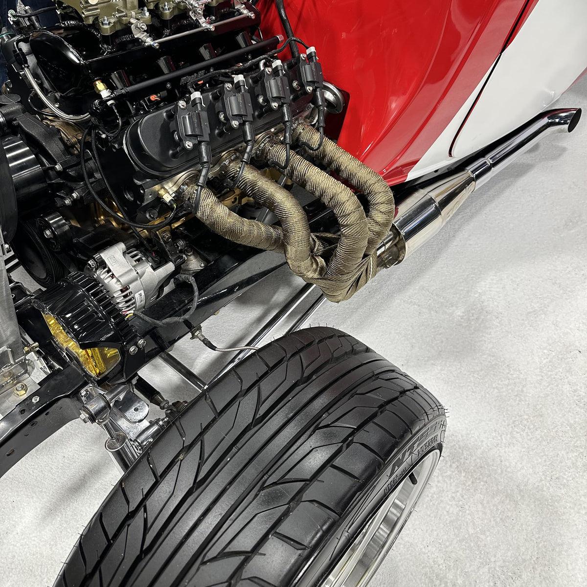 ARTR in garage setting protecting engine bay and components