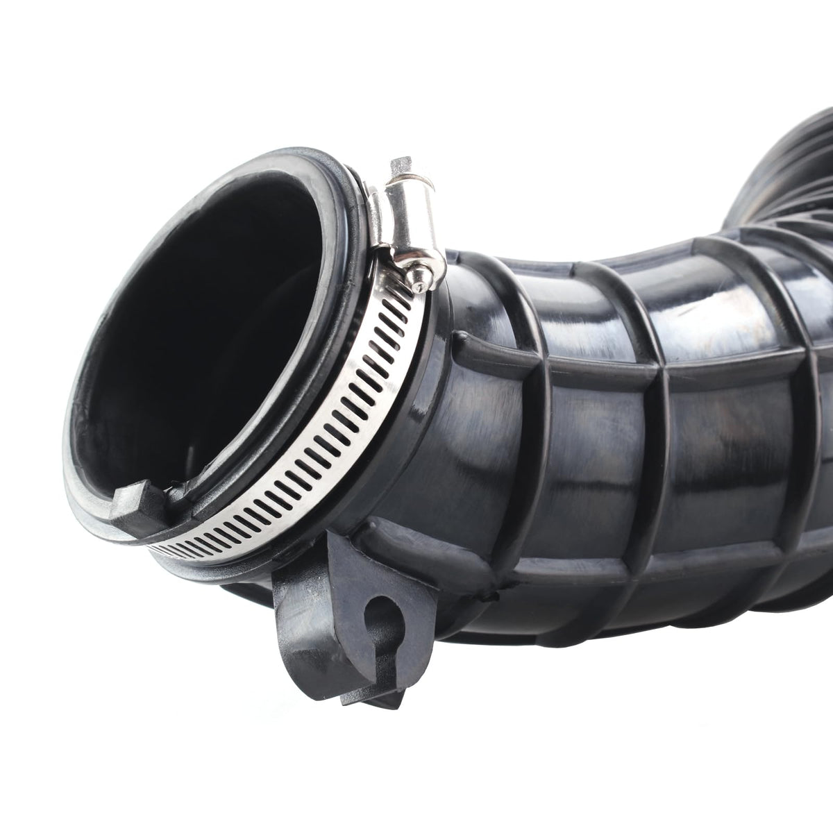 AUCERAMIC hose in a garage install scene showing DIY friendly design