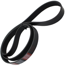 AUCERAMIC belt in a mechanic workshop environment showing easy installation and reliability