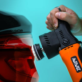 AUTIWOZ polisher in hand scale demo illustrating portability and maneuverability