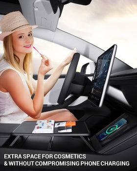 BASENOR in use with food and drink, keeps crumbs off console and cup holders