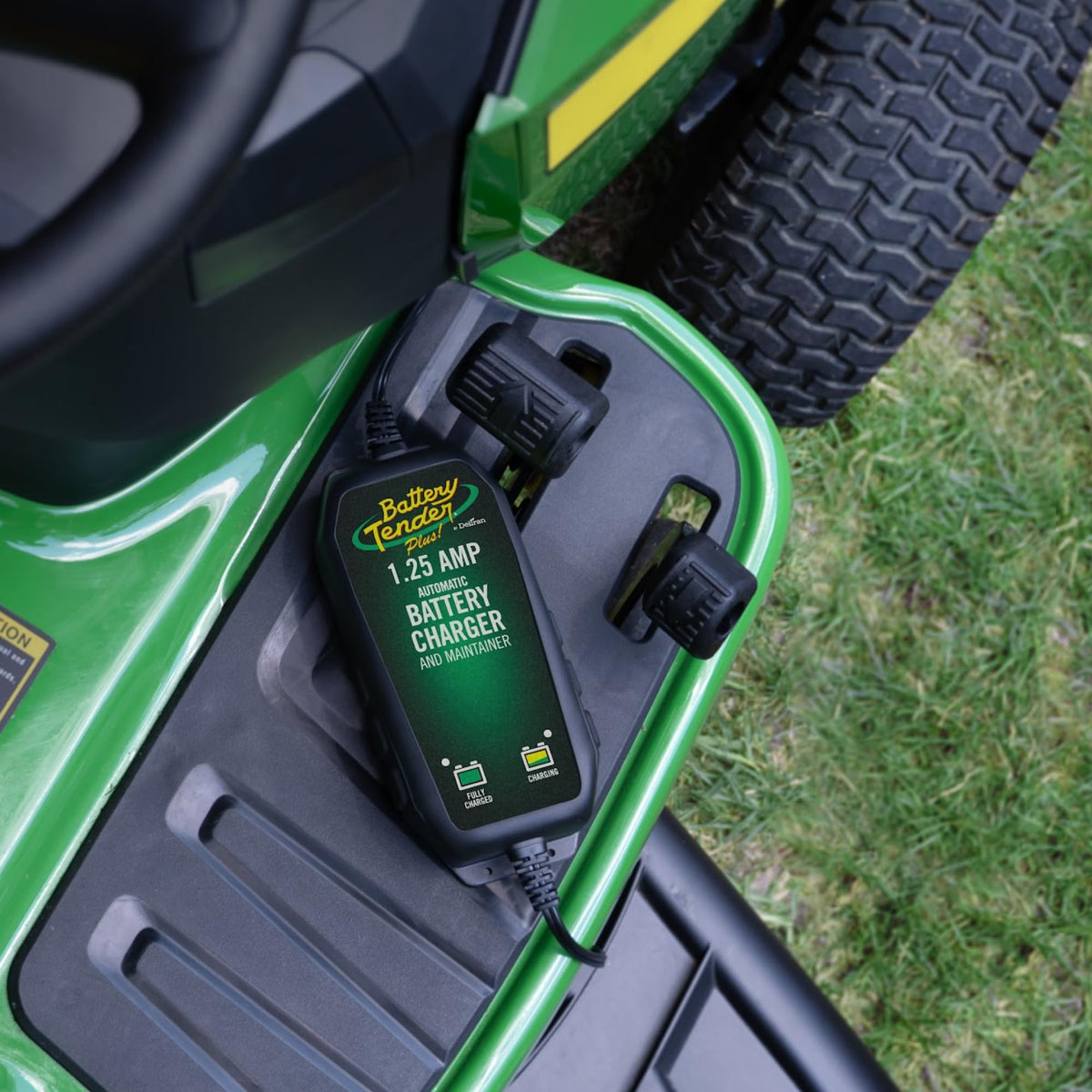 Battery Tender close connector detail with secure plug, ensures safe easy hookup