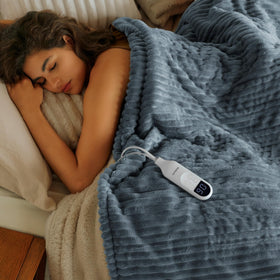 Bedsure detachable controller showing machine-wash convenience