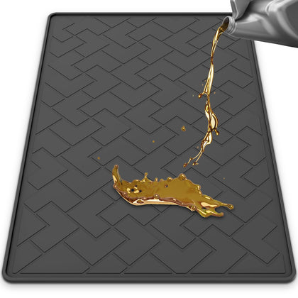 beenxmyy front view of full 60x37 mat protecting garage floor