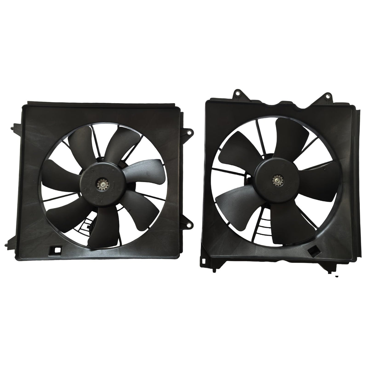 BeoneYuu left fan blade close-up showing durable blade design benefit