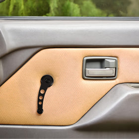 BESPORTBLE angled detail of handle grip showing ergonomic shape for comfortable turning