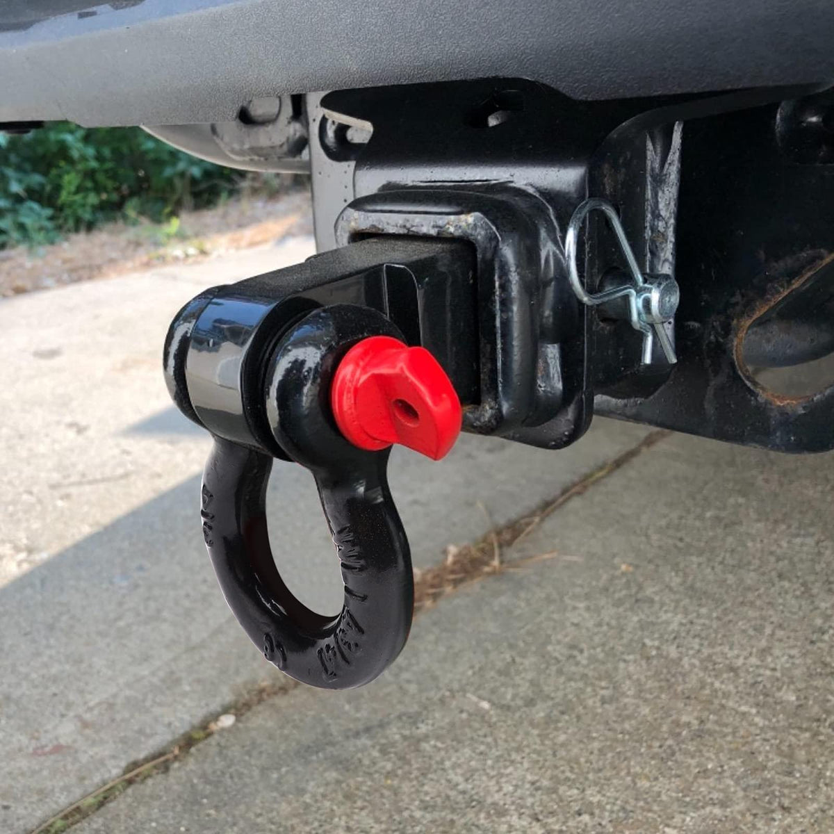 BETOOLL installed in truck 2-inch receiver for quick recovery readiness