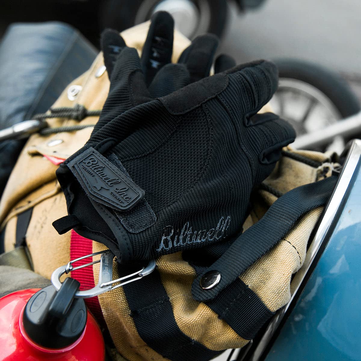 Biltwell wrist closure and shield illustrating secure fit