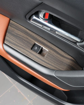 Birbenben installed on driver door illustrating improved cabin aesthetics