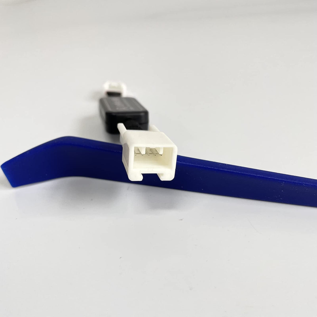 BODENLA disassembly tool and components displayed for simple install