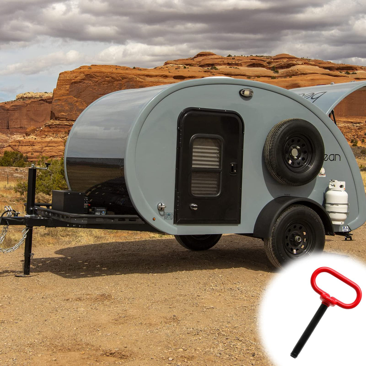 Bonsicoky pins on farm trailer setup conveying rugged dependability in work settings