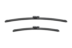 Bosch AeroTwin close-up of rubber edge and graphite coating for streak-free wipe