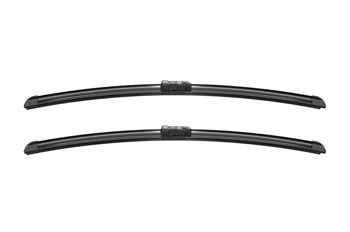 Bosch AeroTwin close-up of dual rubber edge with graphite coating for streak-free wipe