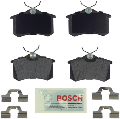 Bosch BE340H rear packaging showing complete pad set and hardware benefit: ready installation