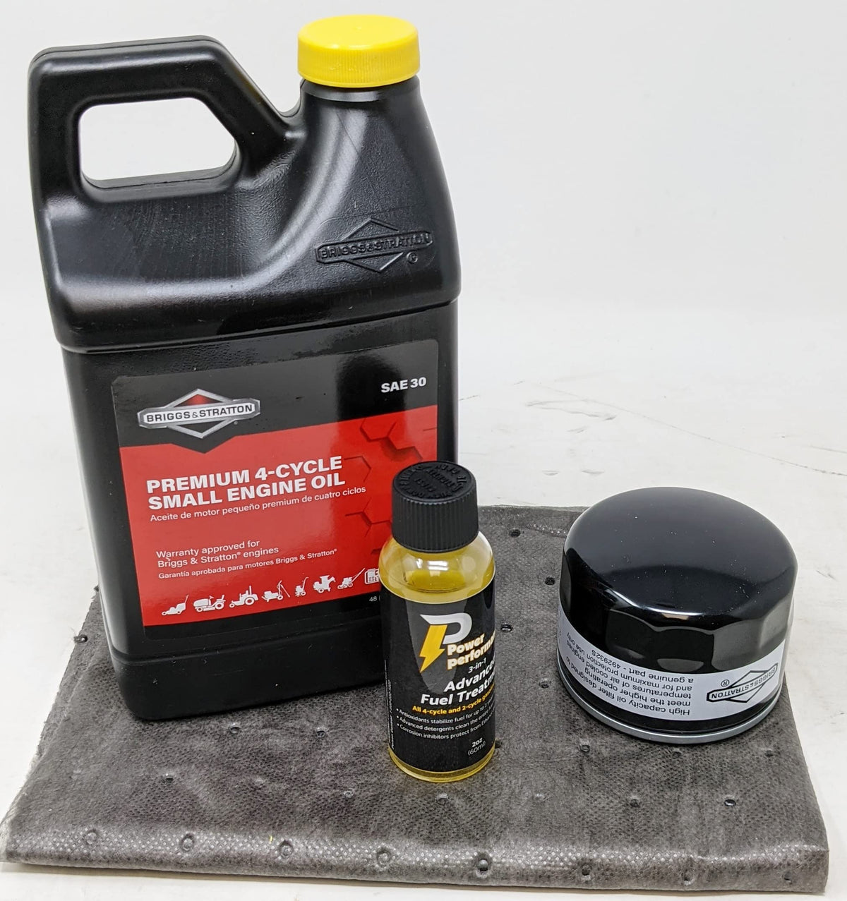Briggs & Stratton kit front packaging showing oil, filter and fuel treatment for easy service