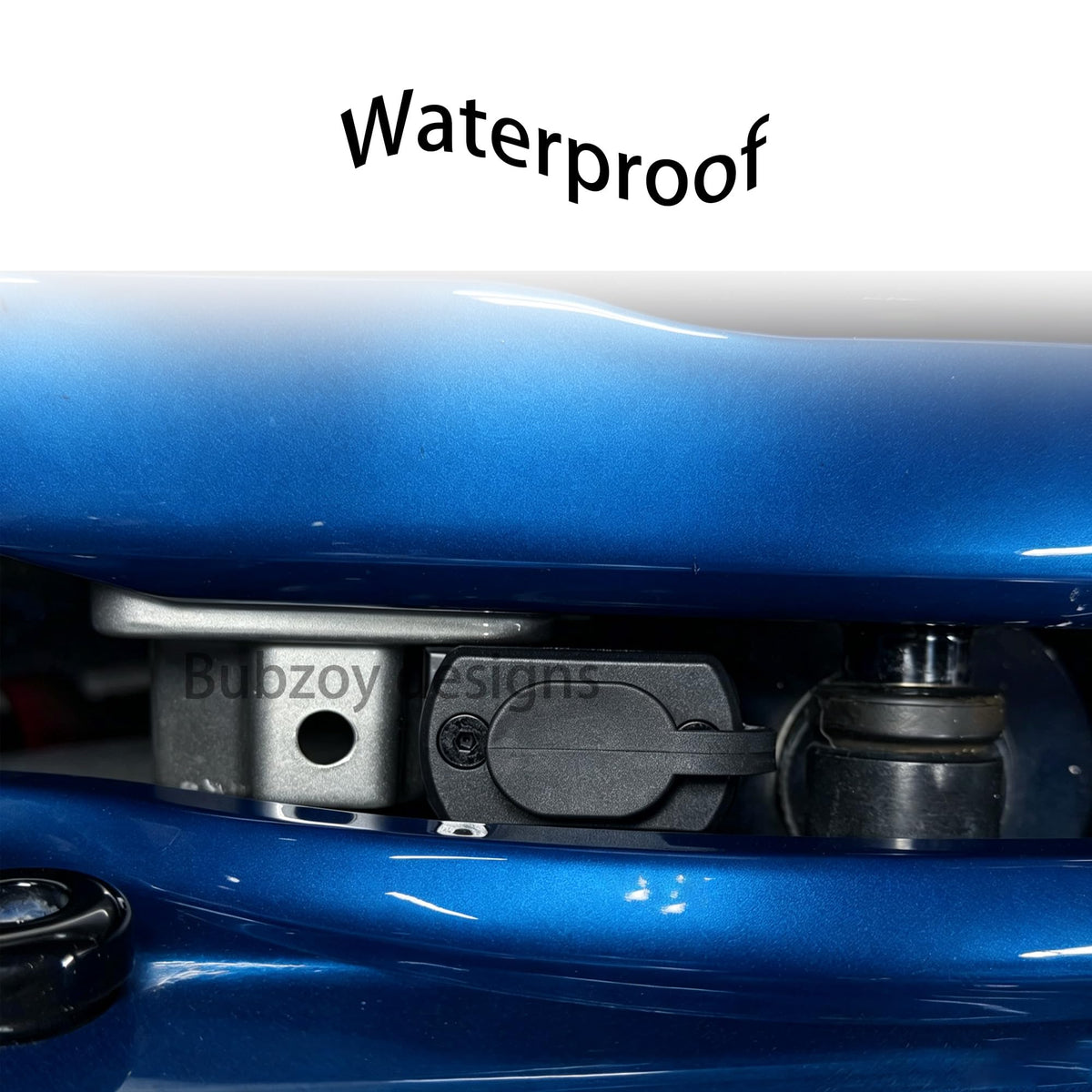 Bubzoy installed on Road Glide demonstrating discreet charger access benefit