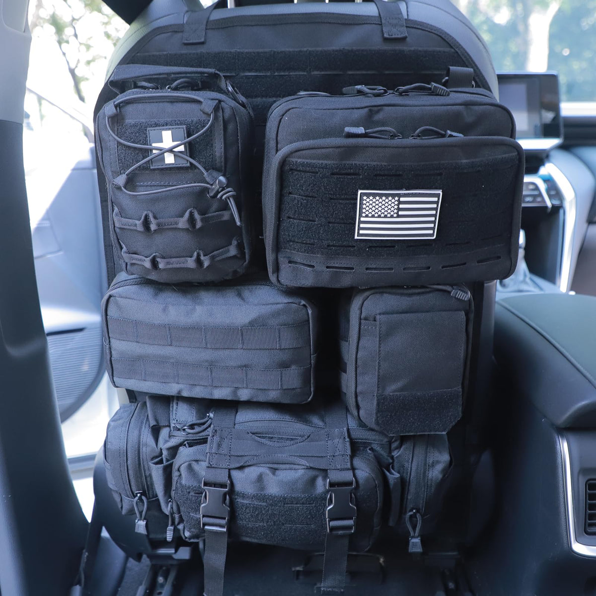 BXBXHD front panel view showing organized pockets and seat protection benefit