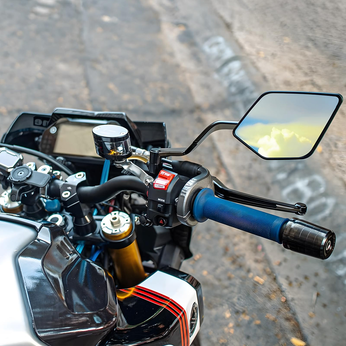 Caboriallan lifestyle street ride image showing sporty appearance and improved rear vision