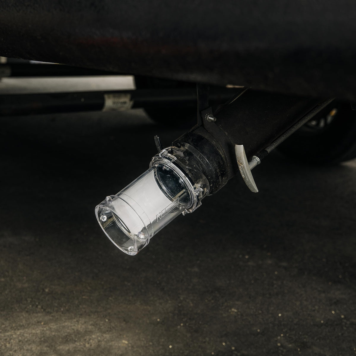 Camco extender connection detail with lug fitting for leak-free hookups benefit