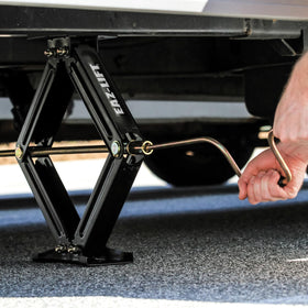 Camco EAZ-Lift close-up of threaded shaft and powder coat for corrosion resistance