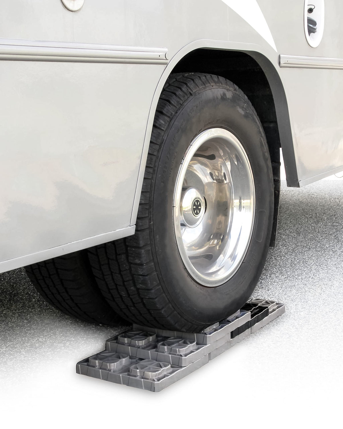 Camco FasTen XL close-up of quad-grid top displaying increased strength benefit