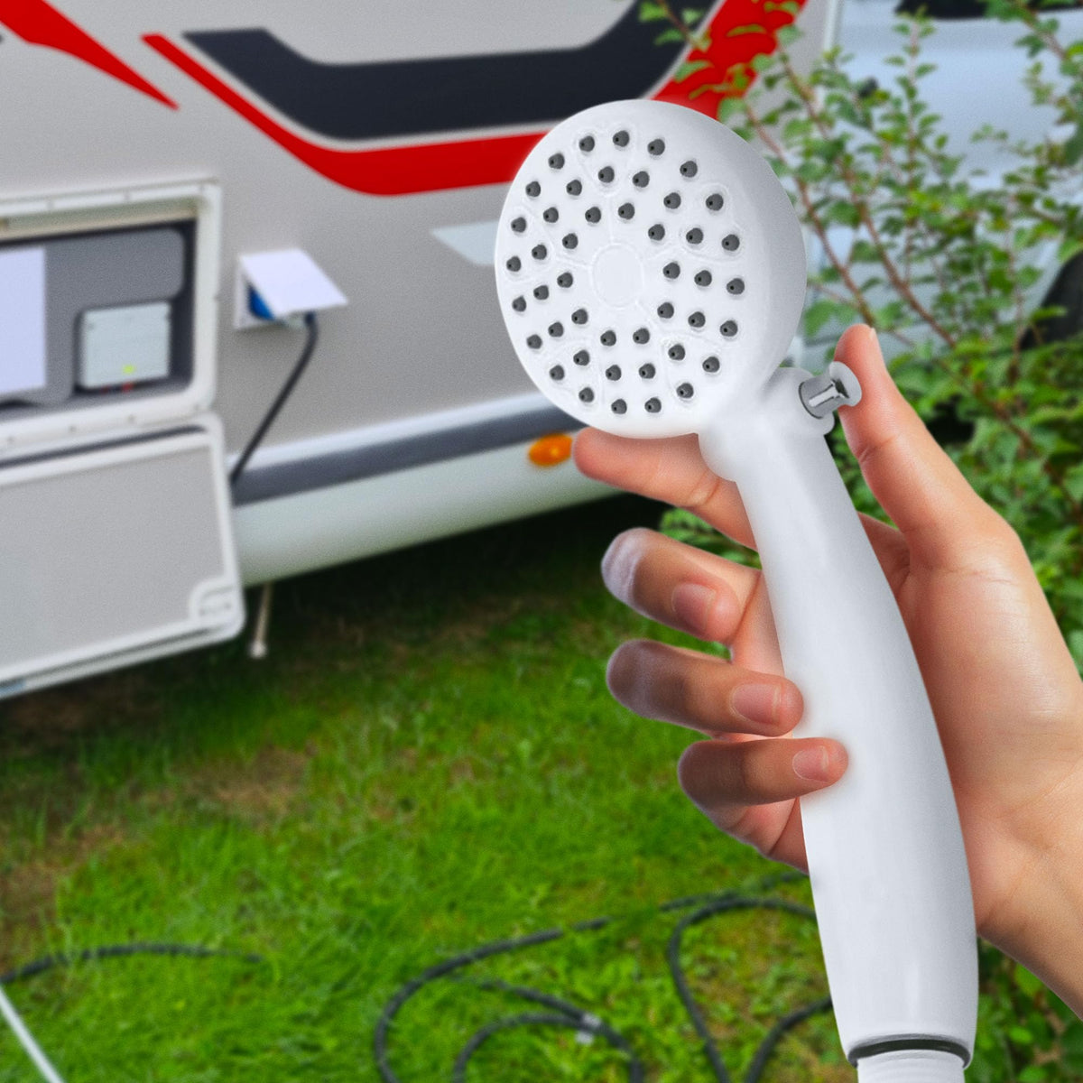 Camco image of spray pattern demonstrating high-flow rinsing benefit