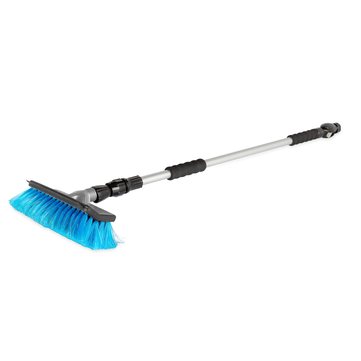 Camco front view of the flow-through wash brush showing full head and handle benefit quick setup
