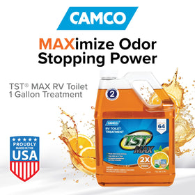 Camco pouring a 2-ounce dose demonstrating easy measured application