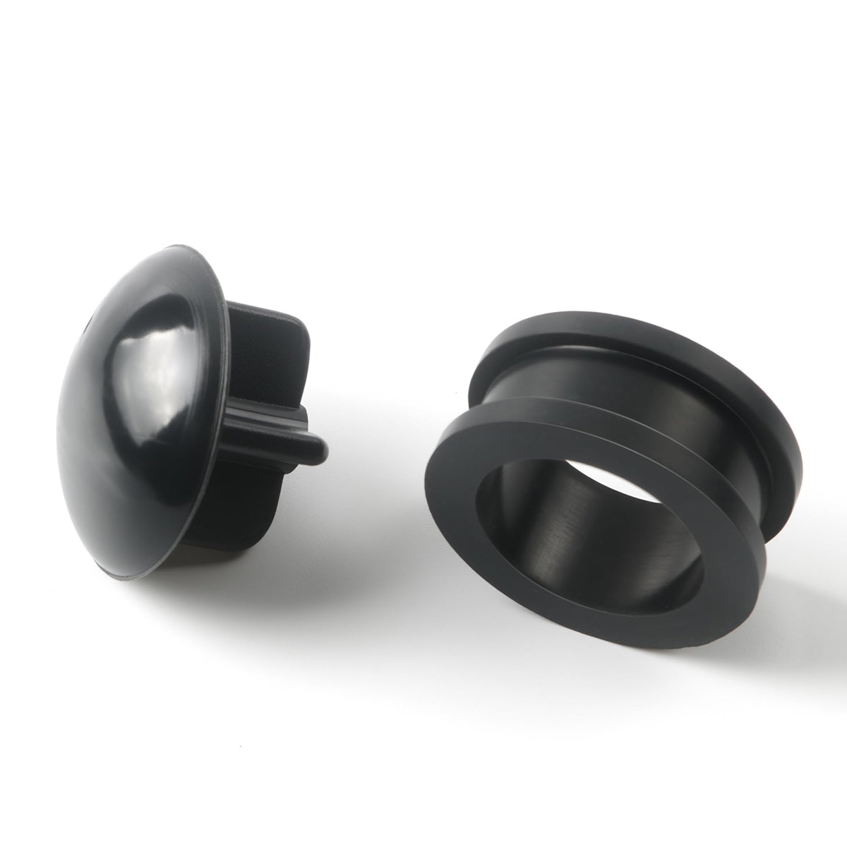 Camotokiit poppet valve being installed in Yamaha outboard head, speeds correct assembly
