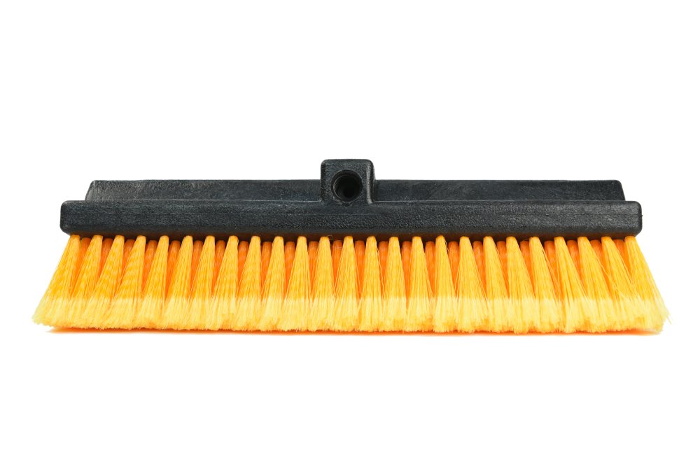 CARCAREZ front view of 15-inch brush head showing wide coverage and fast cleaning