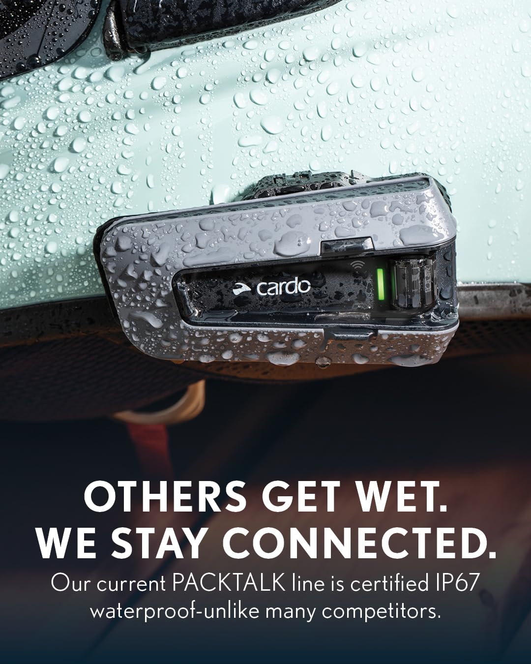 Cardo PACKTALK PRO mounted on helmet demonstrating stable fit and low-profile profile