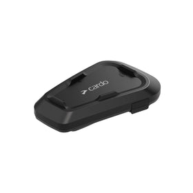 Cardo Spirit close-up of thin 32mm speaker delivering clear voice benefit
