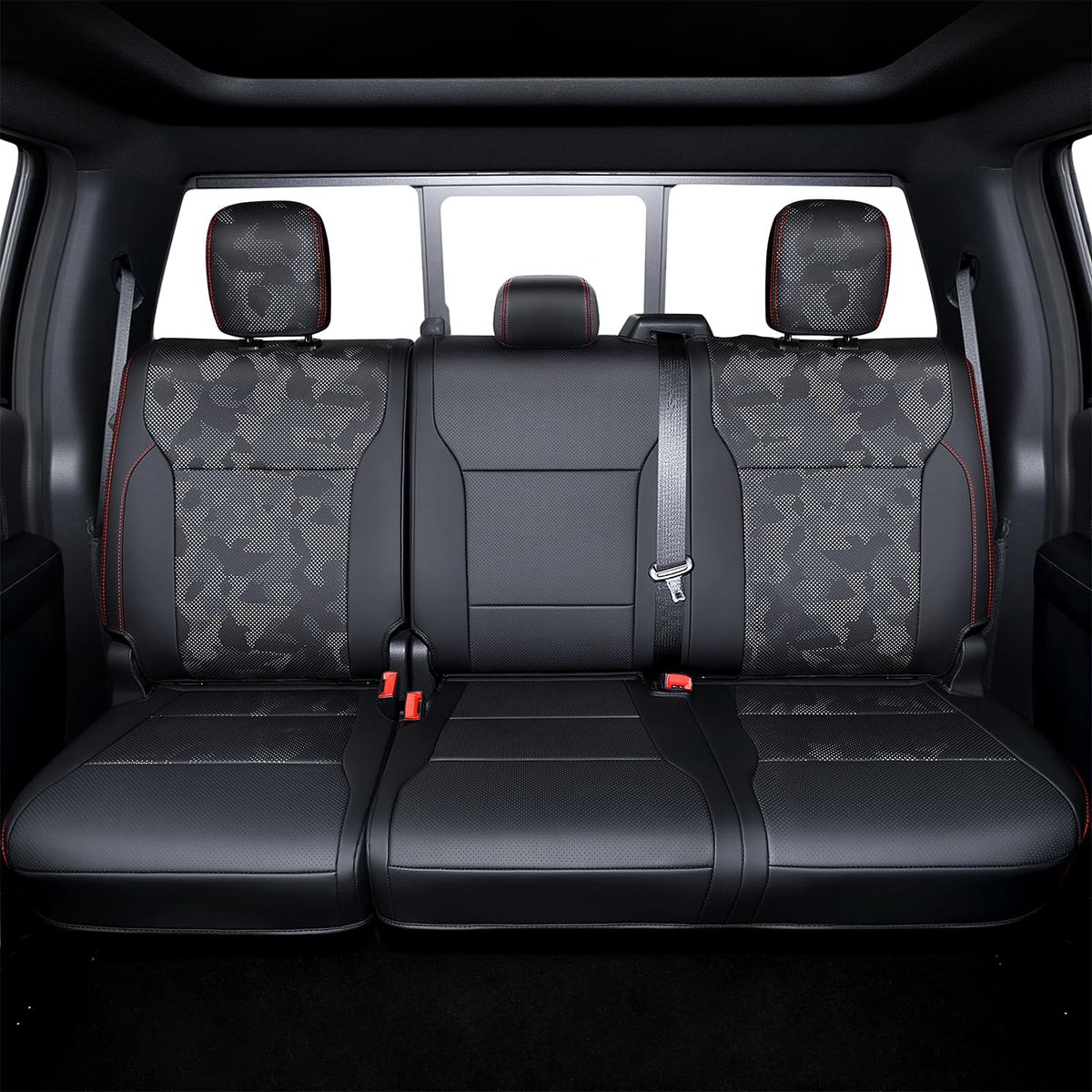 Carlimeki close-up carbon-fiber texture highlighting durability and stylish finish